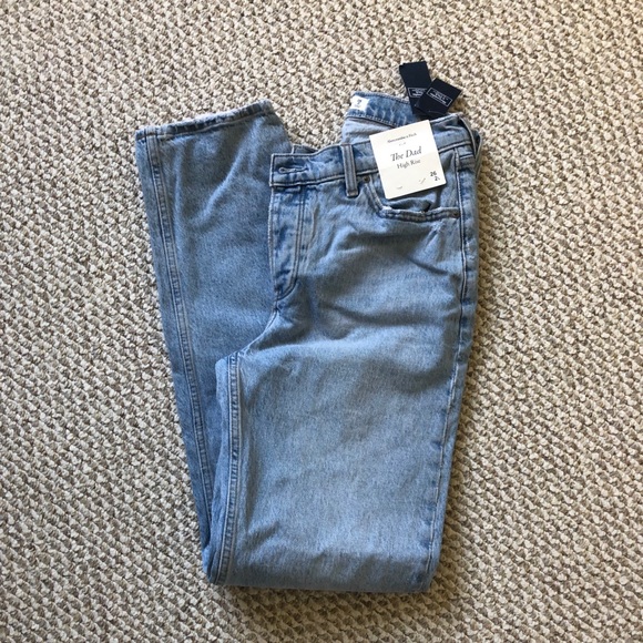 Abercrombie & Fitch High Rise Dad Jeans - Picture 11 of 14